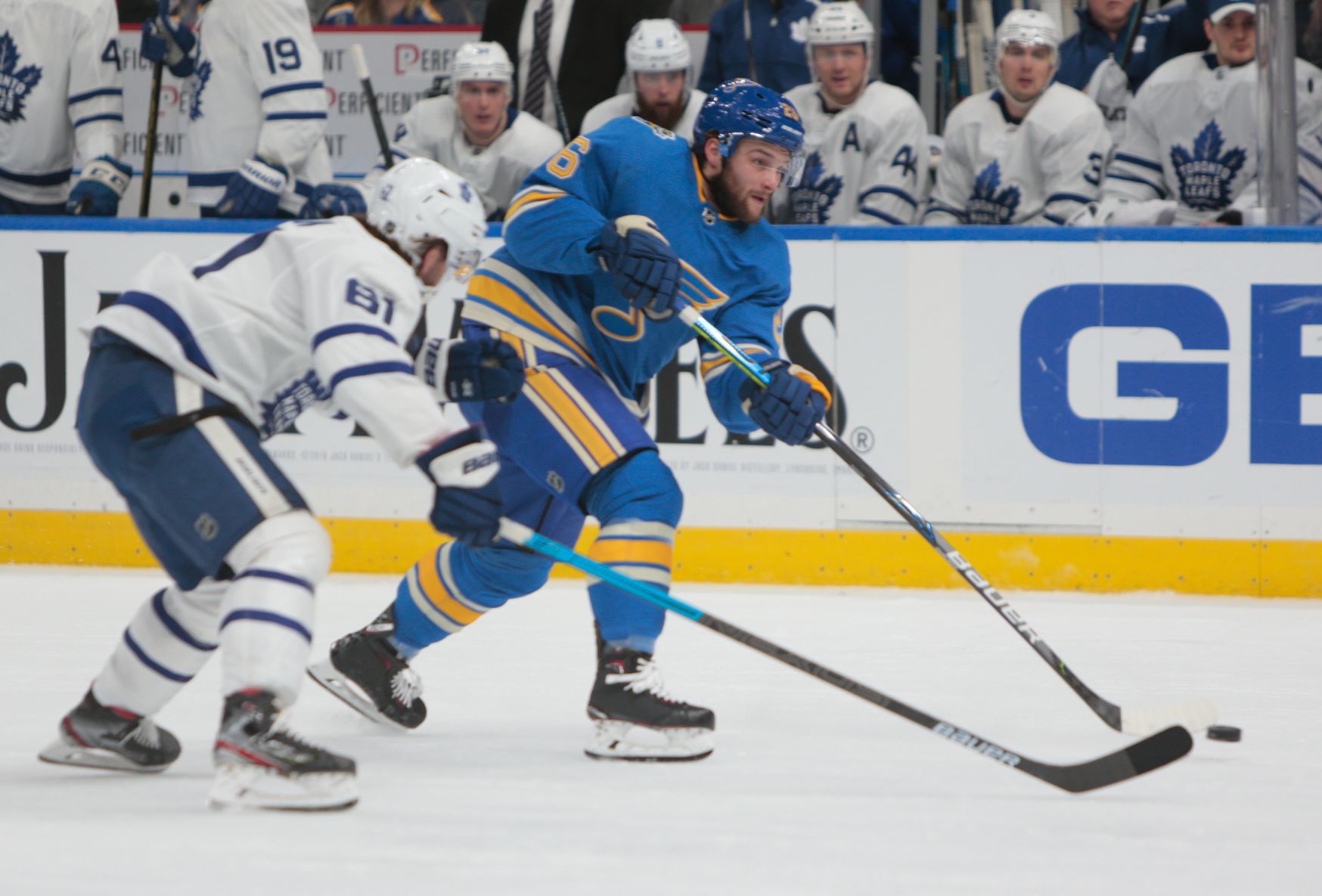 Blues take on Maple Leafs